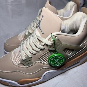 Jordan Men’s Sneakers in Beige and White with Silver Jumpman